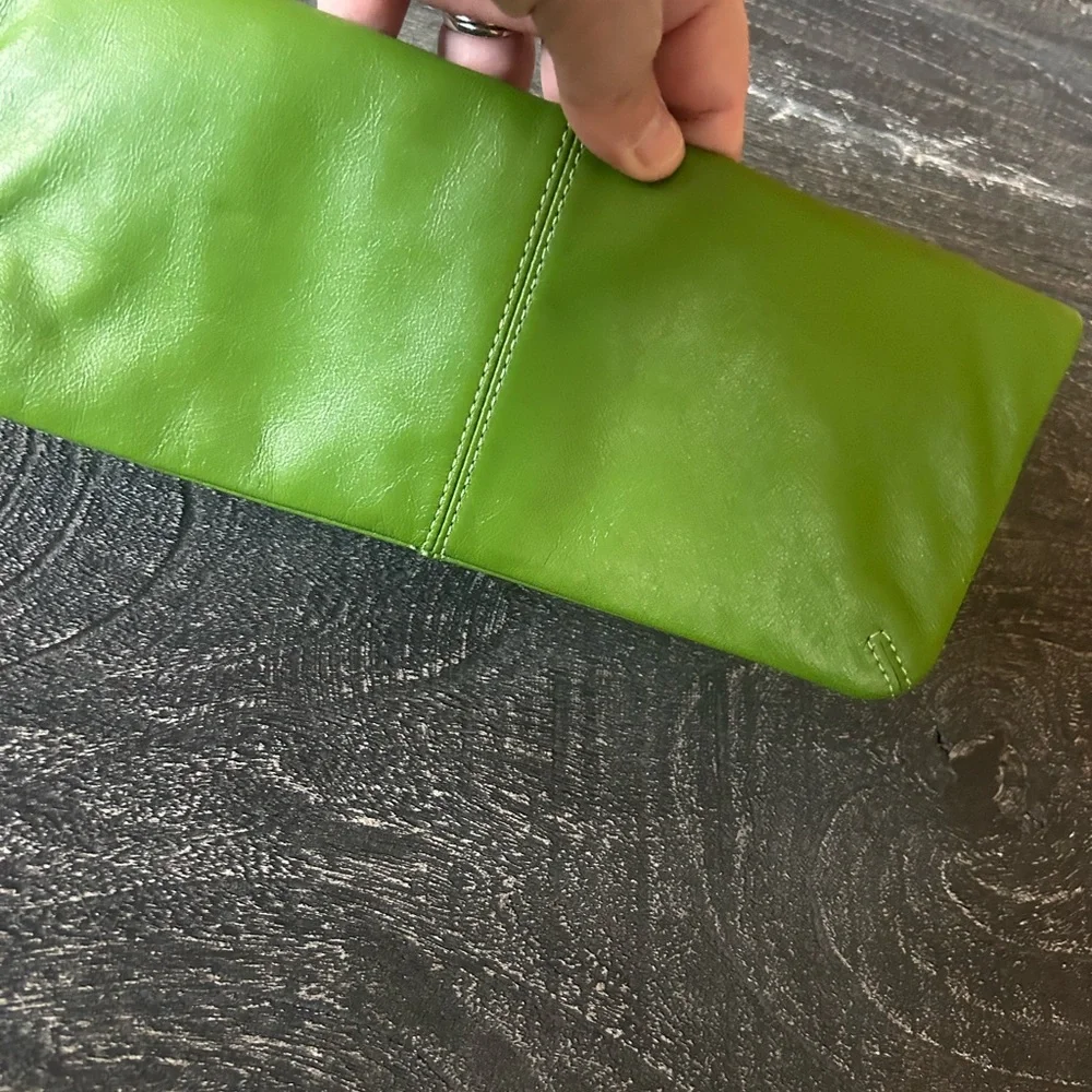 COACH Y2K GREEN LIKE NEW MADISON FOLD OVER CLUTCH - Picture 5 of 6